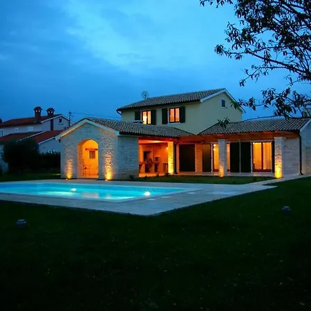 Charming Anita With Private Pool Near Pula - Wiibuk *